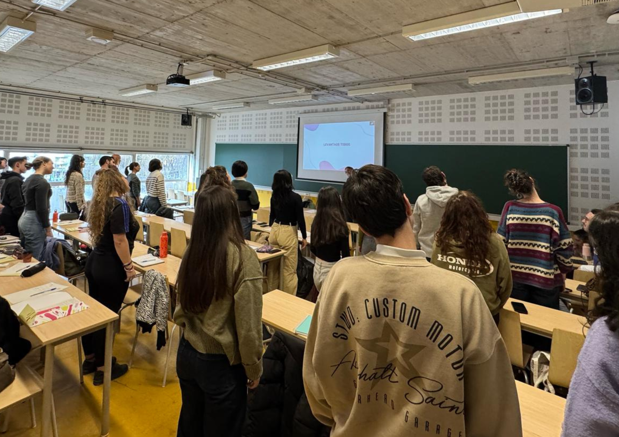 Flyer + PUBLIC FACE + TWITTER